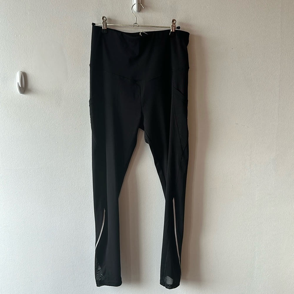 181 SHO SHO black workout pants